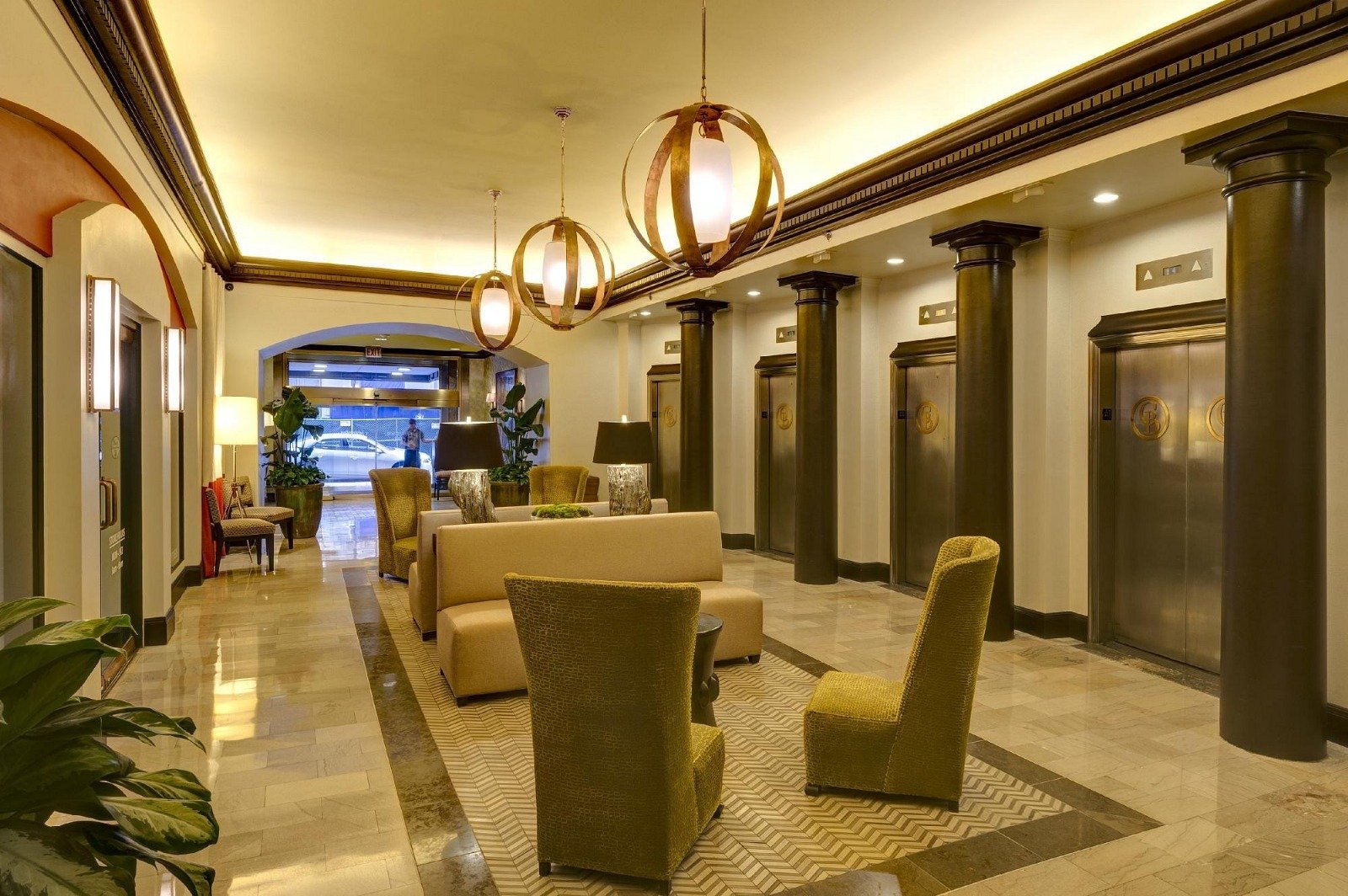 3 Nights @ The Hampton Inn French Quarter Hotel Only